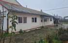 Casa cu teren de vanzare