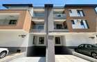 Apartament cu 3 camere decomandat în Băneasa - 9