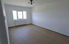 Apartament 3 camere, et. 3, 54 mp utili - 1