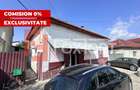 Casă individuală cu 7 camere cu Canalizare în Buziașului - 1