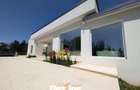 Casă cu 6 camere cu Teren 1800 Mp în Bârnova - 2