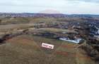Teren intravilan de 2592 mp, în Lipoveni - 3