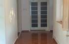 Proprietar, inchiriez casa cu 4 camere8 - Chisoda -