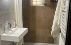 Vand apartament cu trei camere decomandat