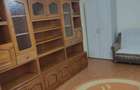 Ofer spre închiriere un apartament cu o cameră  - 6