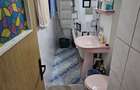 Inchiriez o camera intr-un apartament cu 2 camere - 4