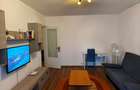 Inchiriez apartament 2 camere decomandat, etaj 2/4, 1 MAI, zona Pelendava - 1