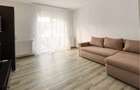 Ofer spre inchiriere un apartament luminos ?i spa?ios, cu o suprafa?a de 50 mp, situat pe strada Tau - 7
