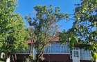 vand casa batraneasca in localitatea Burlesti,teren de 2200 mp,40 metri. - 7