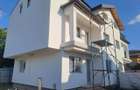 Casă cu 7 camere cu Teren 170 Mp în Central - 15