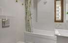 Suprafata totala 145 mp*Ready to move in*Decomandat *Sisesti 119 - 8