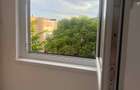 Vand garsoniera,confort 1,compusa din hol, baie, camera ,bucatarie si balcon izolat si inchis cu termopan ,etaj 4 ,str. Poetului, partial renovata, - 15