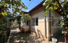 Casă cu 4 camere cu Teren 1087 Mp în Craiova - 2