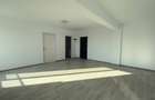 Apartament cu 3 camere decomandat în Central - 1