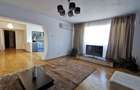 Apartament Central, bloc Casa Cartii