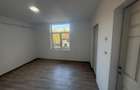 2 corpuri de Casă renovate + teren 125 mp Campina - 8