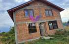 CASA 4 CAMERE 136 MPU SI TEREN 825MP IN DAIA