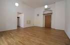 Apartament cu 3 camere în P-ța Unirii - 3