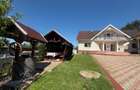 Casă individuală cu 5 camere cu Teren 2400 Mp în Săbișa - 3