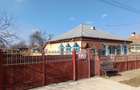 Casă cu 5 camere cu Teren 750 Mp în Gropeni - 1