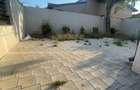 Casă cu 5 camere cu Teren 220 Mp în Berceni - 7