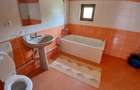 Casă cu 5 camere în Drăgotești - 4