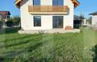 Casă cu 4 camere cu Teren 692 Mp în Central - 2