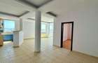 Apartament cu 3 camere decomandat în Sud - 1