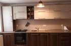 Apartament cu 3 camere decomandat în Tractorul - 7