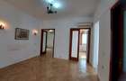 Apartament cu 3 camere semidecomandat în Cotroceni - 1