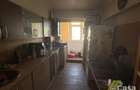 Apartament cu 4 camere decomandat în - 8