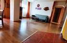 Apartament cu 3 camere decomandat în Răcădău - 1