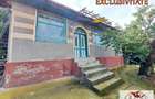 Casă cu 3 camere cu Teren 1709 Mp în Henig - 1