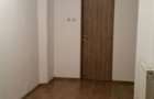 Închiriez apartament/spațiu comercial  - 6