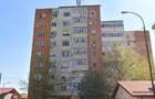 Vand apartament 60mp , cu 2 dormitoare decomandate si garaj, in zona HCC - 4