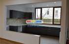 Casă cu 5 camere cu Canalizare în Central - 4 Casă cu 5 camere cu Canalizare în Central - 4