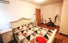 Apartament cu 3 camere decomandat în Dâmbovița - 10