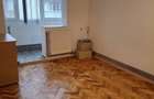 Apartament cu 3 camere decomandat în Aradului - 2