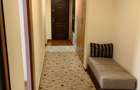 Apartament cu 4 camere decomandat în - 9