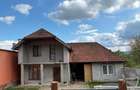 Casă cu 3 camere cu Teren 8000 Mp în Gothatea - 2