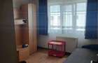 Vand apartament cu 2 camere decomandat Strada Oituz 3 - 7