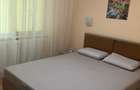 Dau spre inchiriere apartament 3 camere