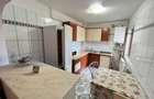 Apartament  3 camere + extindere zona Independentei