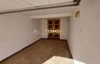Apartament 3 camere si Garaj, in Vila, finisat