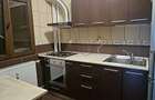 Proprietar, inchiriez ap. 3 camere, decomandat, Lacul Tei