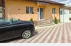 Casă cu Teren 500 Mp în Central - 1