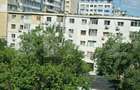 Apartament cu 3 camere, an 1983, zona Caraiman - 1