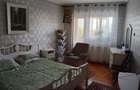 2 apartamente de vanzare