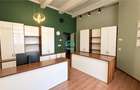 Vand spatiu comercial in Reghin ultracentral cu suprafata utila 1863 mp