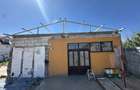 Vand spa?iu comercial compus din construc?ie tip hala ?i terenul aferent sat Holod 37km de Oradea - 2